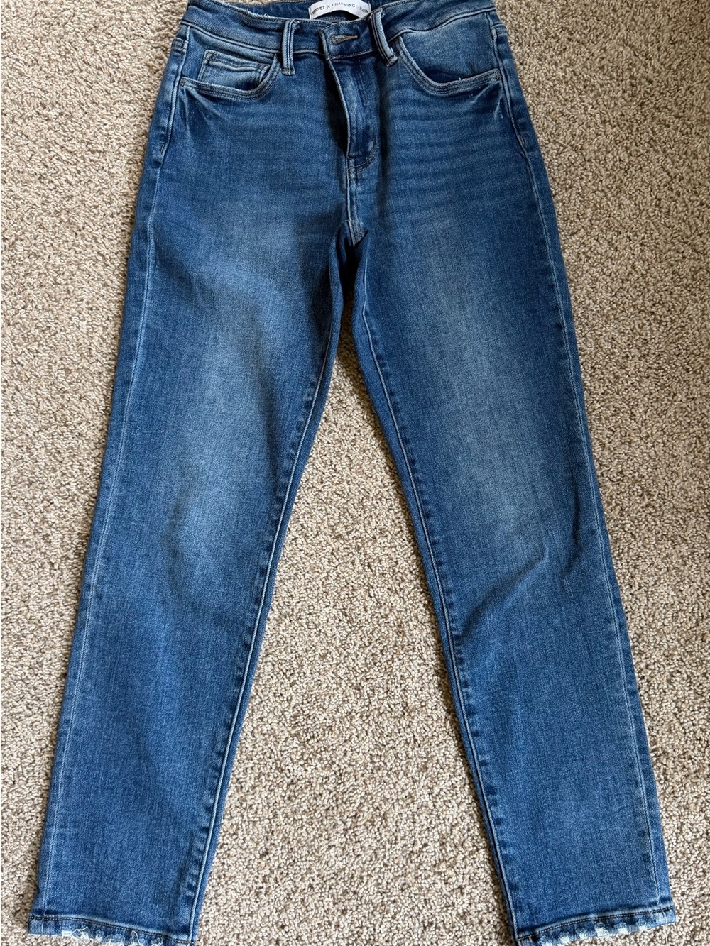 Vervet Charming & Main Ankle Jeans 26